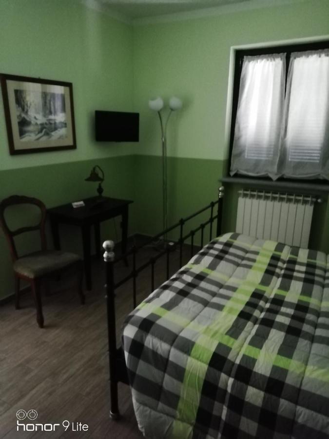 Ospitidelpero Bed & Breakfast Piozzo Bagian luar foto