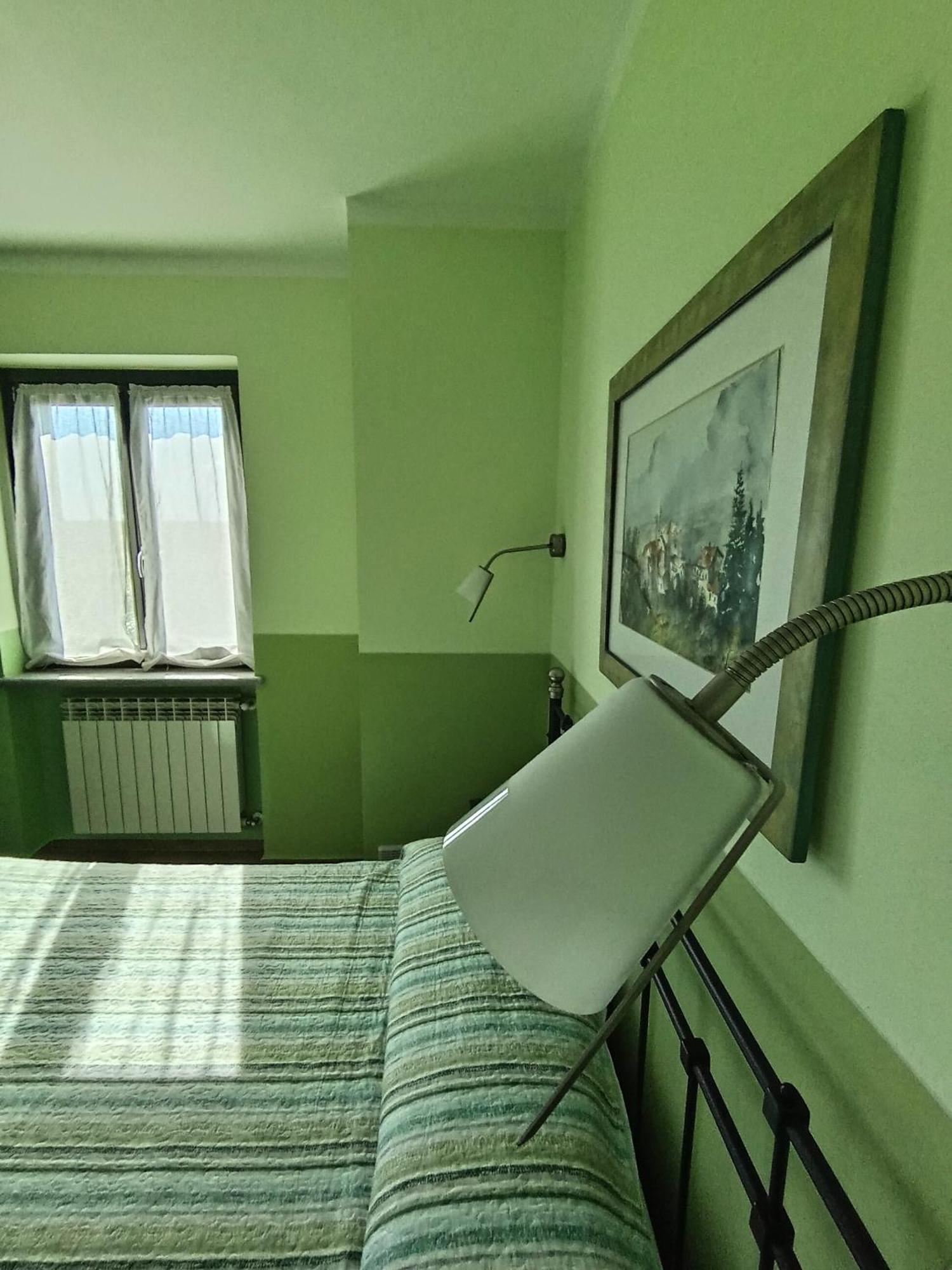 Ospitidelpero Bed & Breakfast Piozzo Bagian luar foto