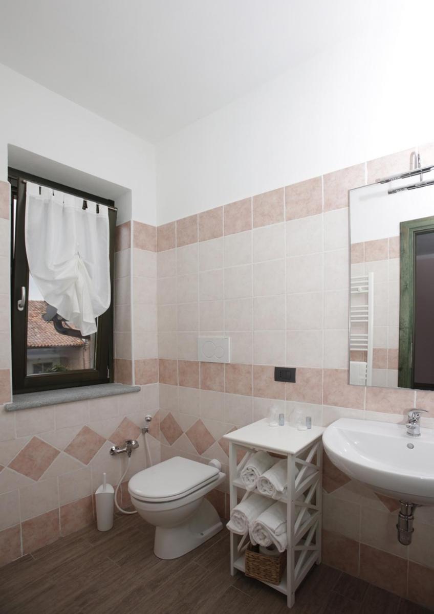Ospitidelpero Bed & Breakfast Piozzo Bagian luar foto